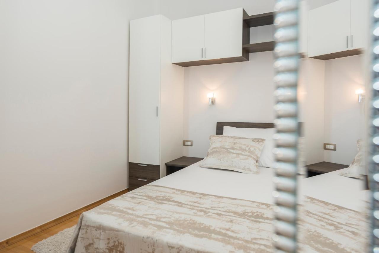 Kings View Sarkic Apartment Novalja Exterior photo